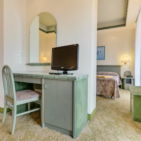 Hotel Montecarlo